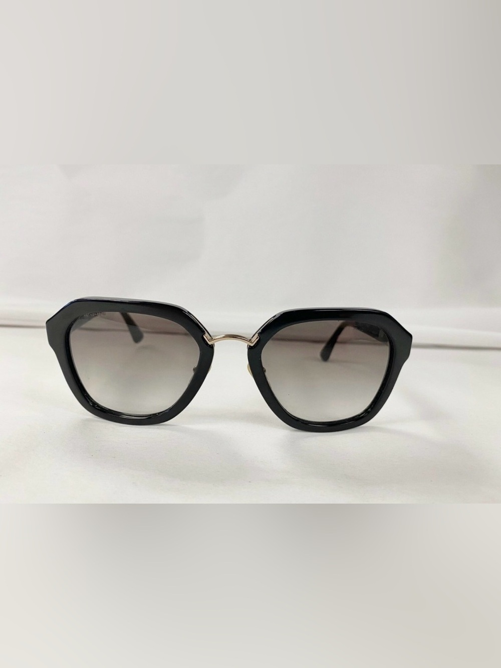 Authentic Prada SPR 25R Geometric Sunglasses – Black | Made in Italy